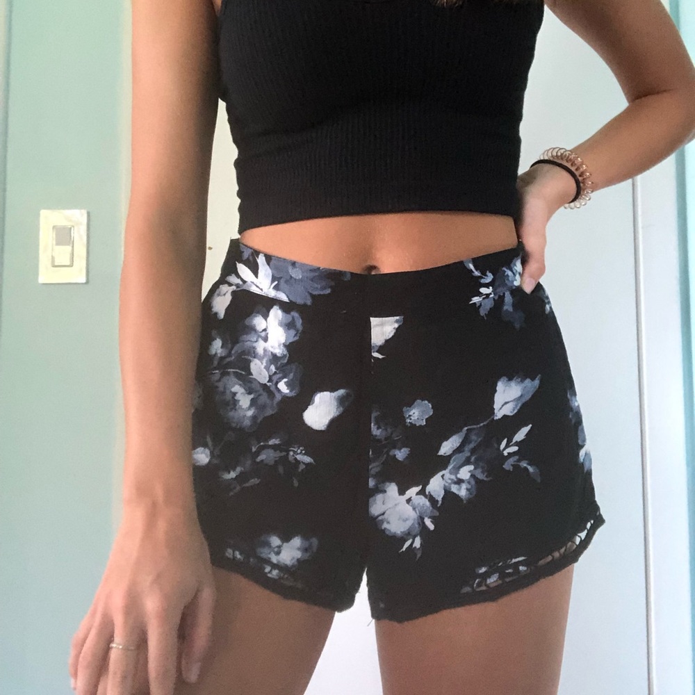 Pacsun// Kendall & Kylie shorts